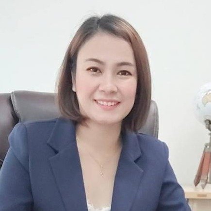 Miss Photchawan Suesat