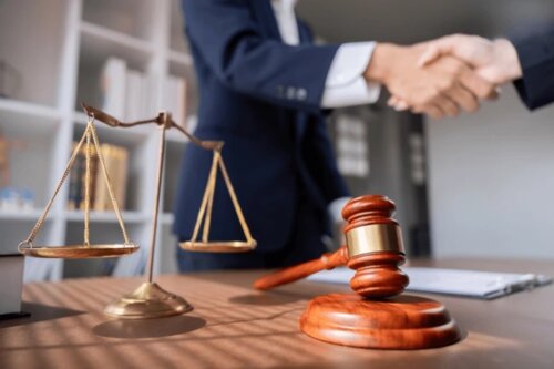 NOON LAWFIRM AND LEGAL ADVICE نون للمحاماة والاستشارات القانونية