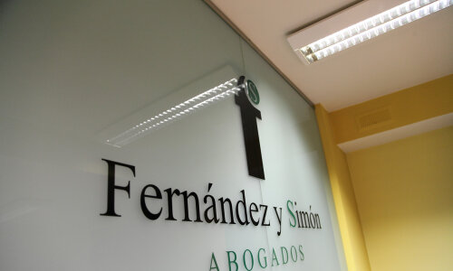 Fernández y Simón Abogados