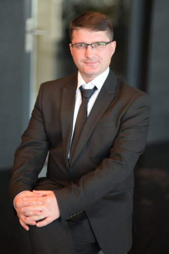 Адвокат Игорь Быстров - איגור ביסטרוב - עורך דין