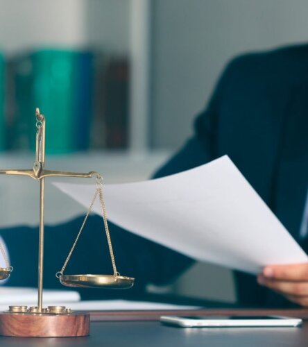 Teisinės paslaugos ir konsultacijos