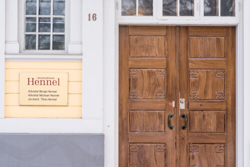 Advokatfirman Hennel AB